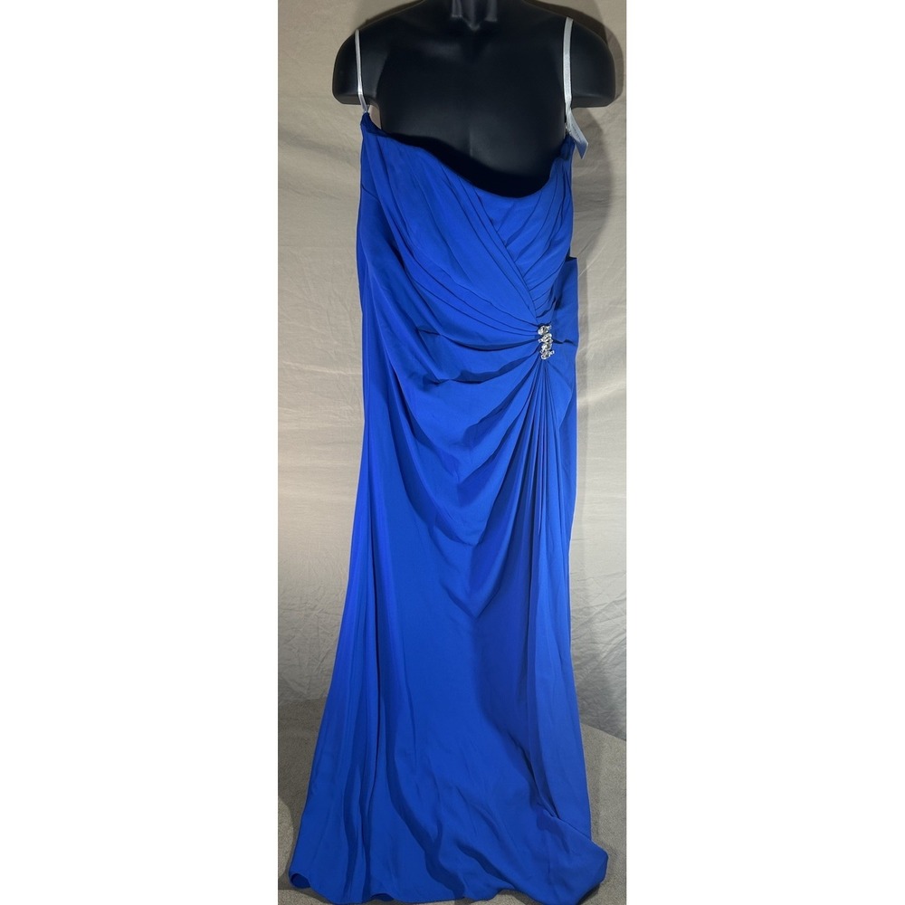 NWT David's Bridal F15532 Malibu Blue Strapless Crepe Brooch Dress Plus Size‎ 22